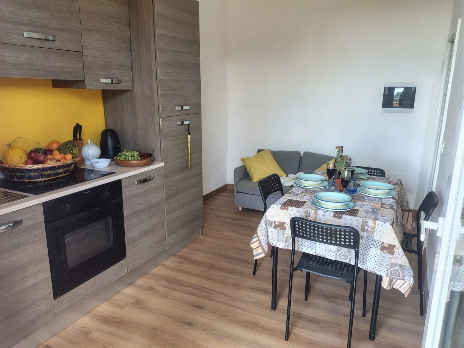 Kitchen and dining area of the Borgo Antico holiday home
